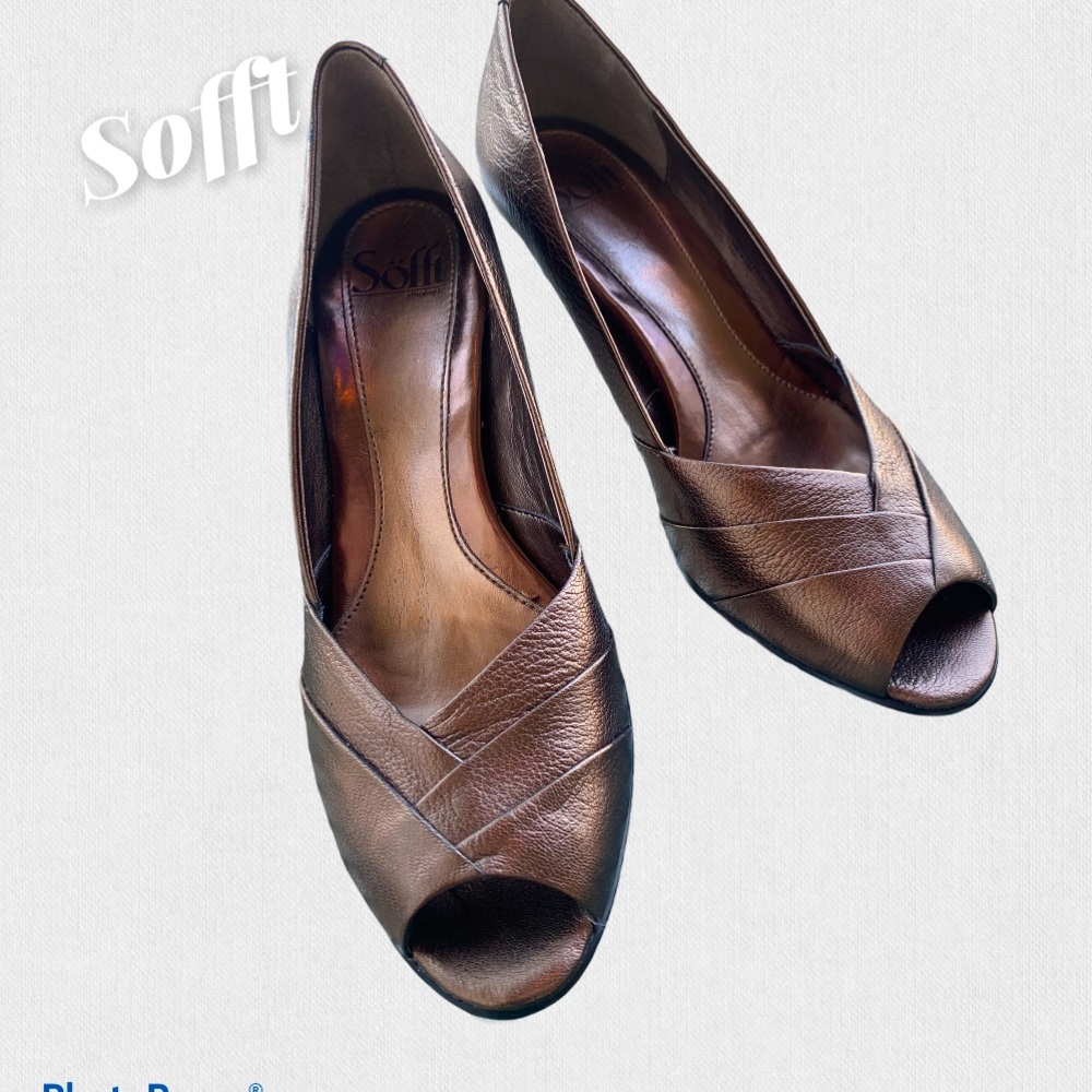 Sofft Bronze Peep-Toe Pumps